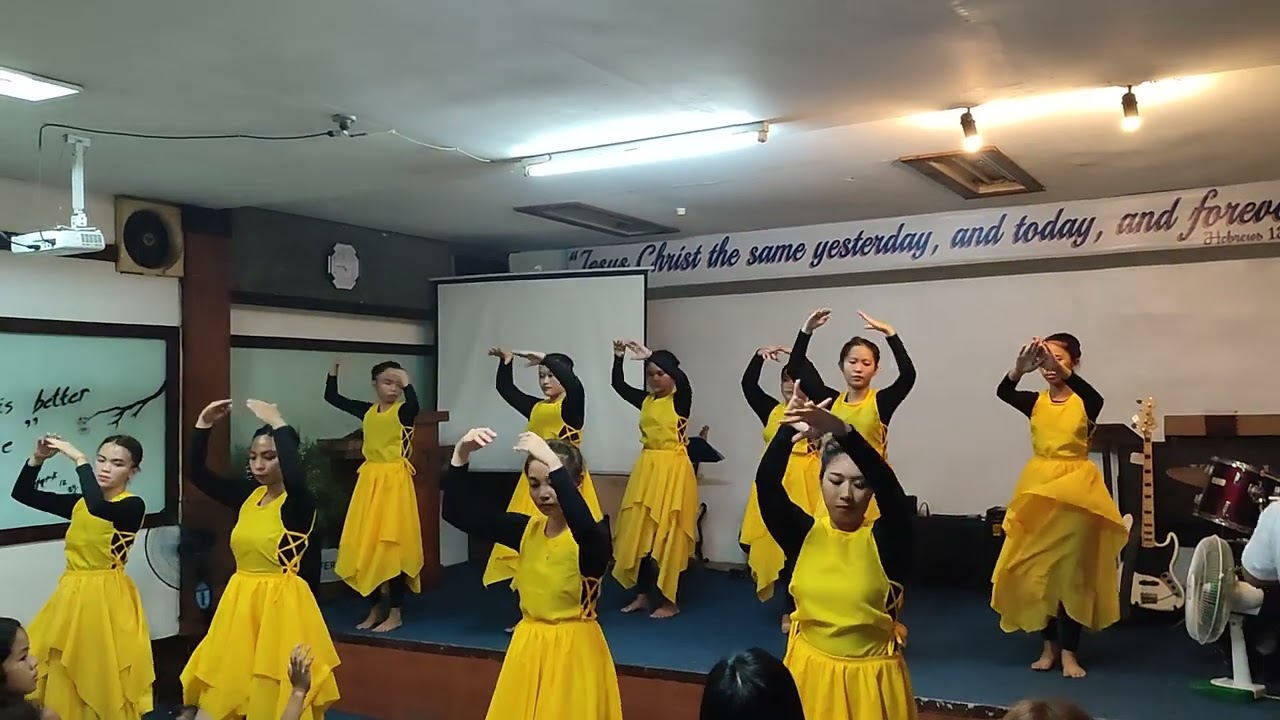 I am who you say I am. Interpretative dance (Rapt girls)