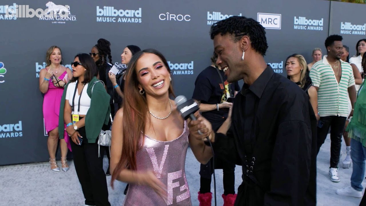 Anitta On Being A Billboard Cover Star, 'Envolver'  TikTok Dance & More | BBMAs 2022