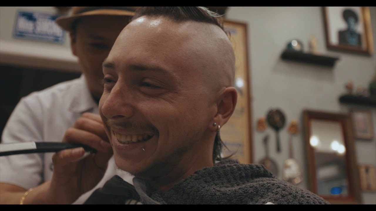 Old school Punk Mohawk side Razor shave by Fred Woo @Le Barbier d’ Elwood