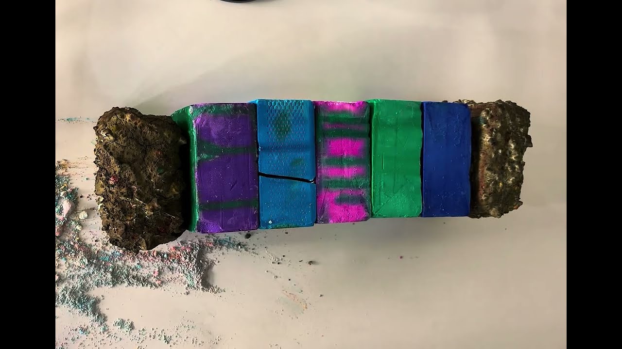 Beautiful color gym chalk crush!