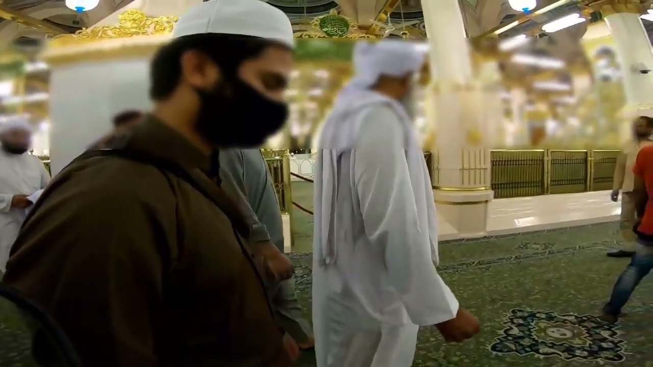 Hammad safi is with Hazrat Moulana abdullah ahmed sb #Darbar E Rasool saw.