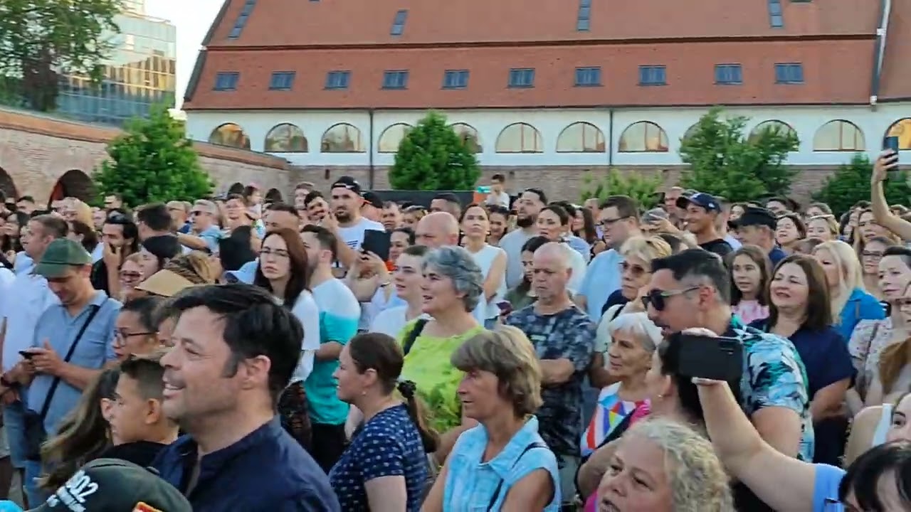 Sâmbătă 05 Iulie 2025 -  Trupa 3 Sud Est în concert - ora 20.30 - Video Călătorul Bănăţean 🥰
