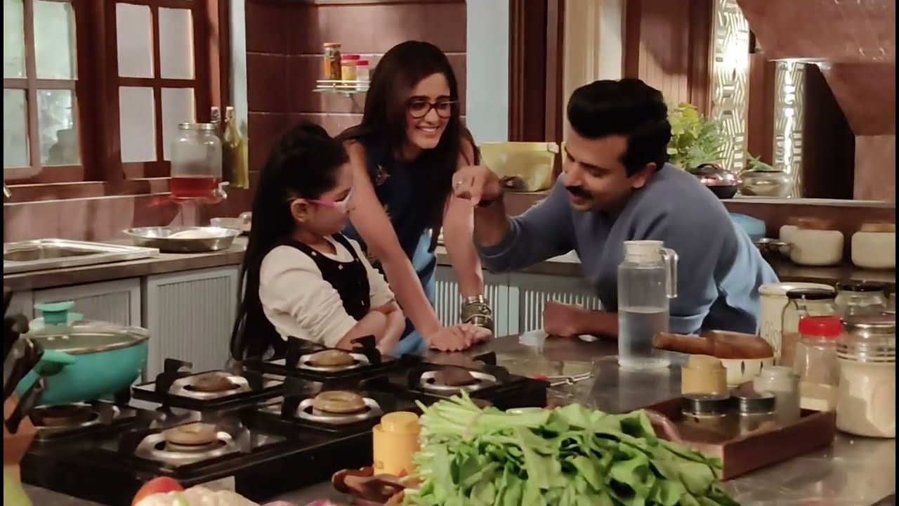 Mannat Dua Ko aata gundna sikhati hai aur kitchen mein dehariya sir ki pahunch jaate Hain #mannat 