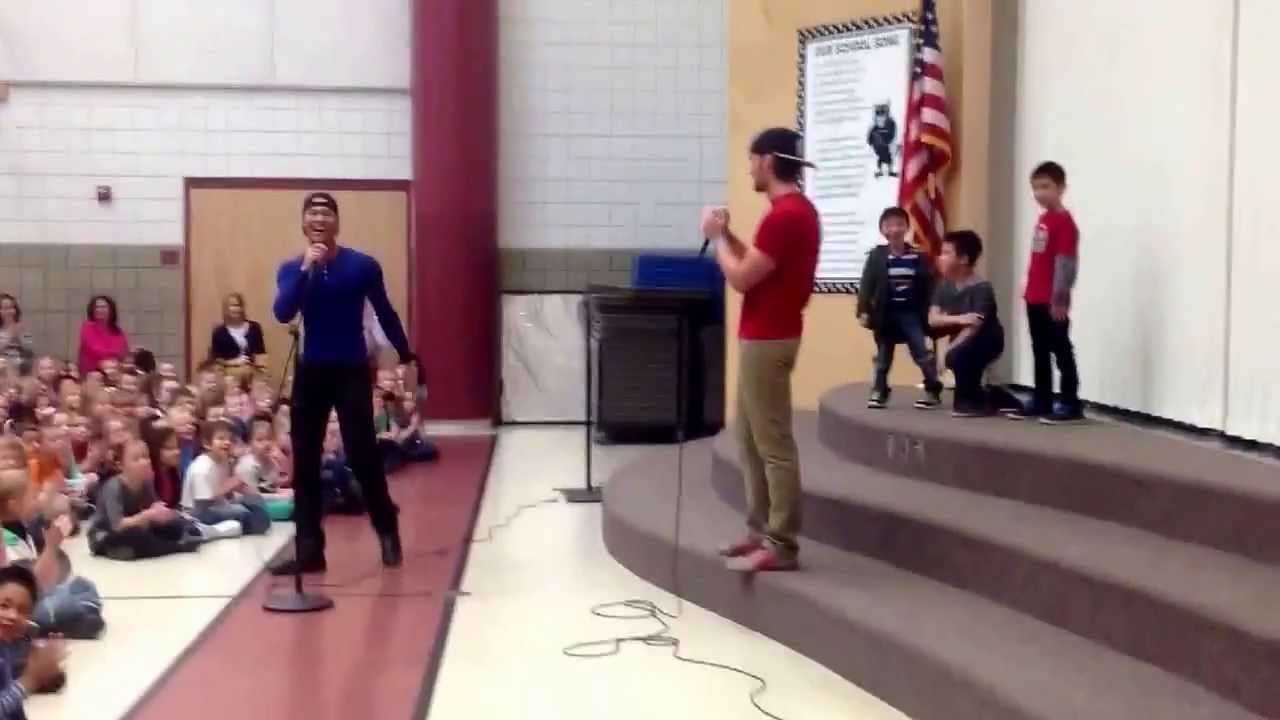 Red Ranger & Blue Ranger Team up to Encourage Reading at Parkside Elementary!