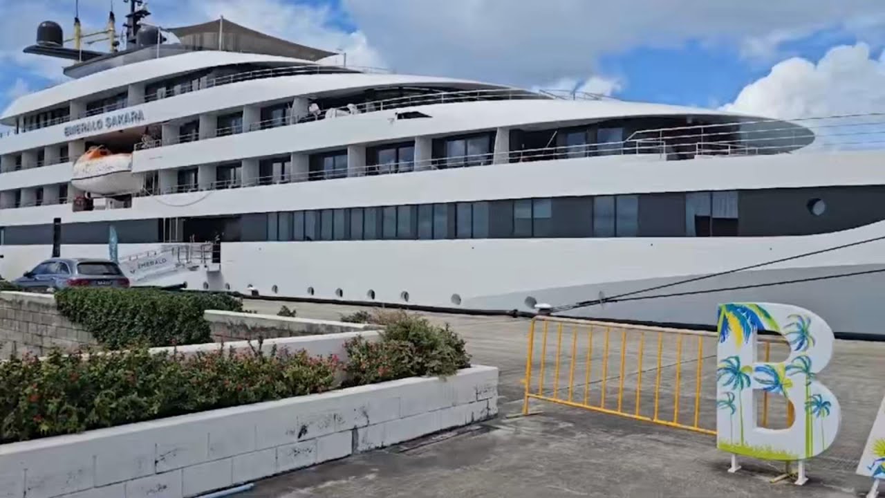 Luxury yacht Emerald Sakara to dock off Speightstown