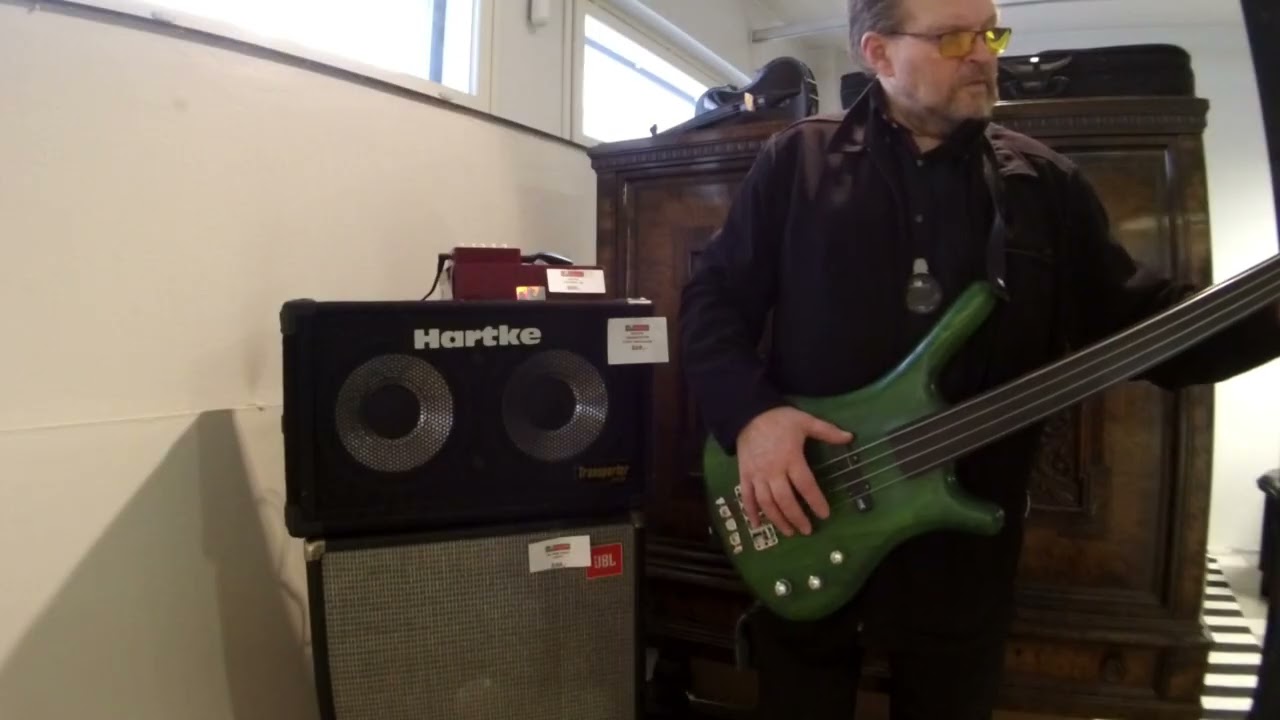 Quilter Interbass - Hartke Transporter - warwick Corvette Standard