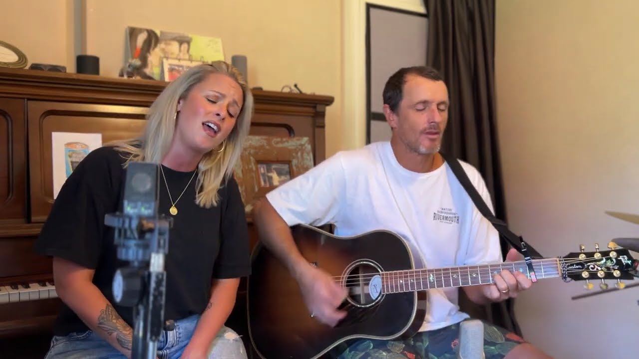 🎶 Angel From Montgomery – Bonnie Raitt | Acoustic Cover by Guy & Nicci 🎶