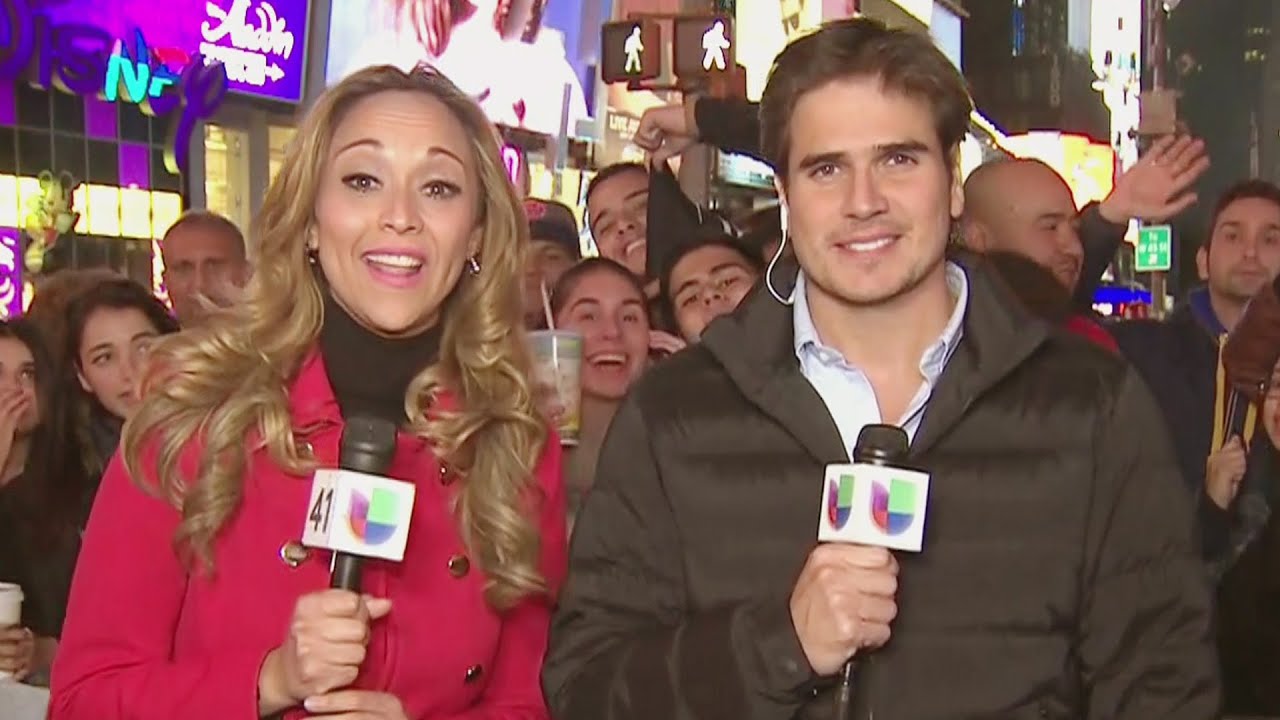 Daniel Arenas (@danarenas) solterito y rodeado de hermosas mujeres… ustedes hagan las cuentas