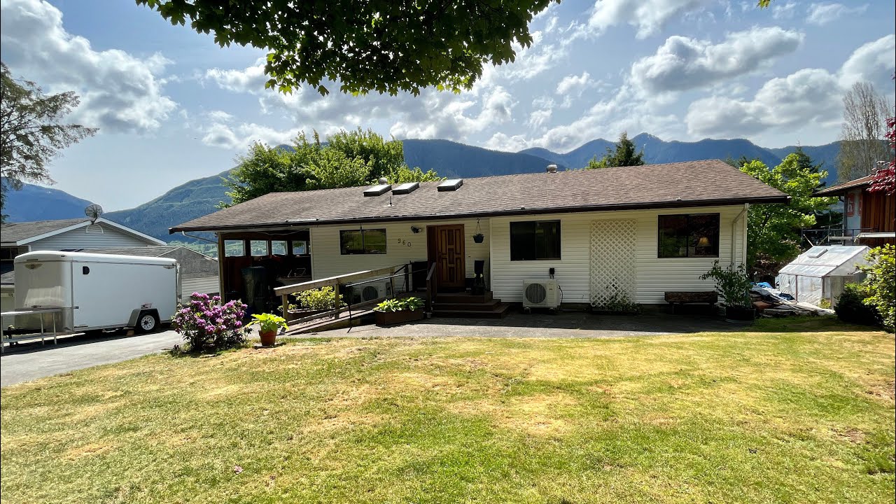 960 Marine Dr., Port Alice, BC