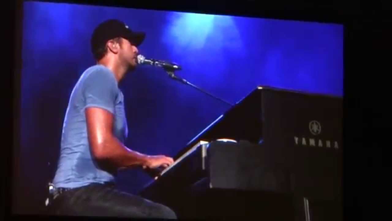Luke Bryan - Easy Like Sunday Morning & Mountain Music - Oak Mtn 7/23/14