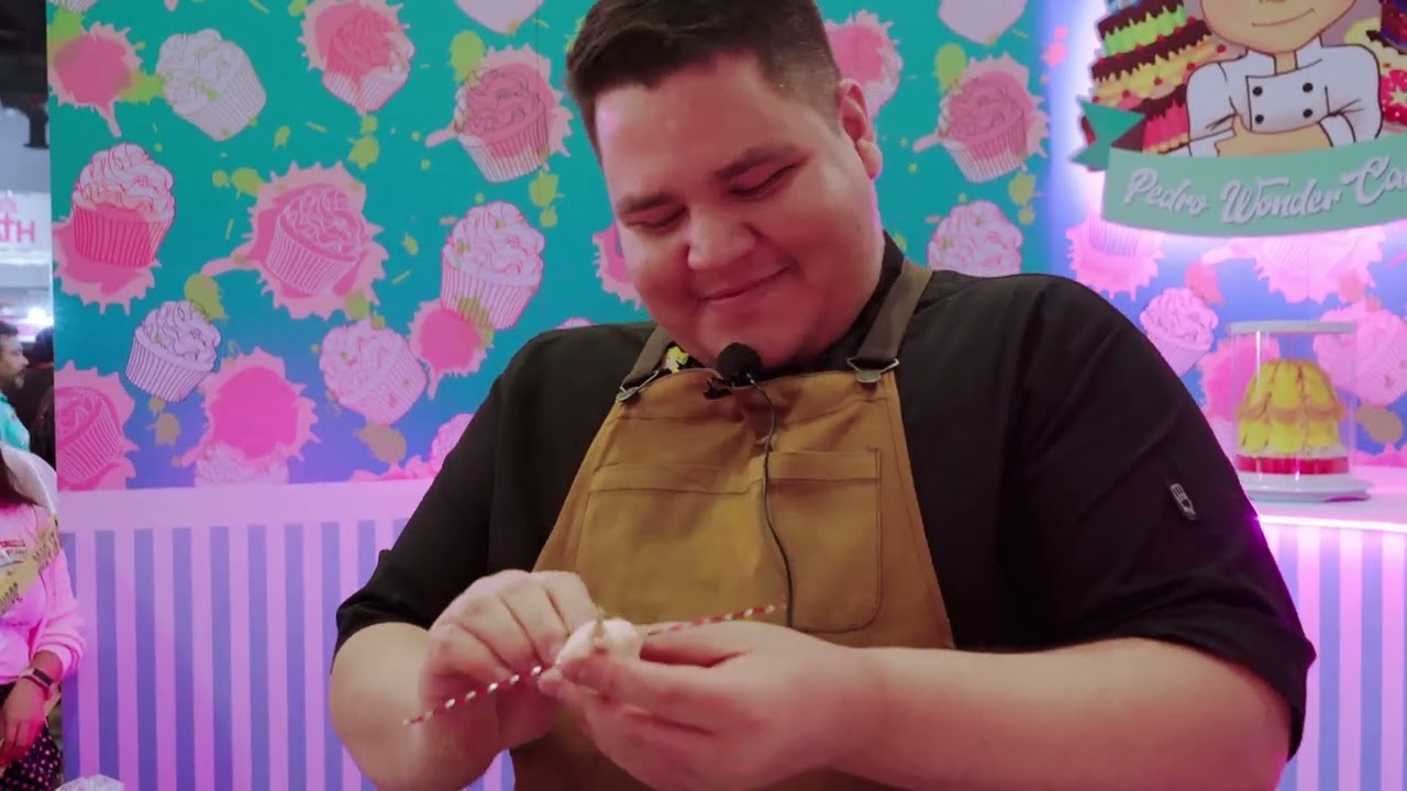 Clase demostrativa de Pedro Sequera (Pedro Wonder Cakes) en la Expo Pan 2024