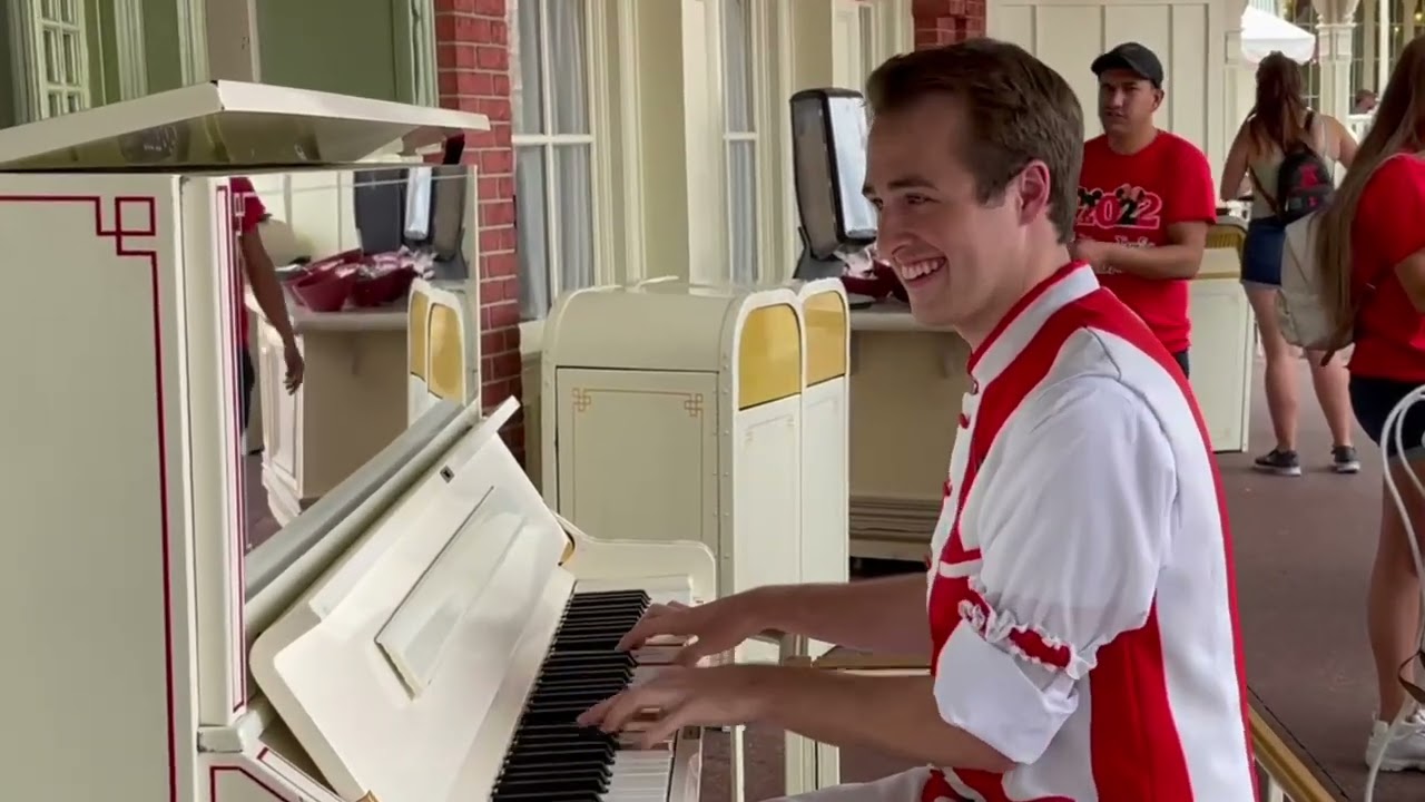 Beer Barrel Polka, Walt Disney World Pianist Grayson Smith at Casey's Corner at the Magic Kingdom