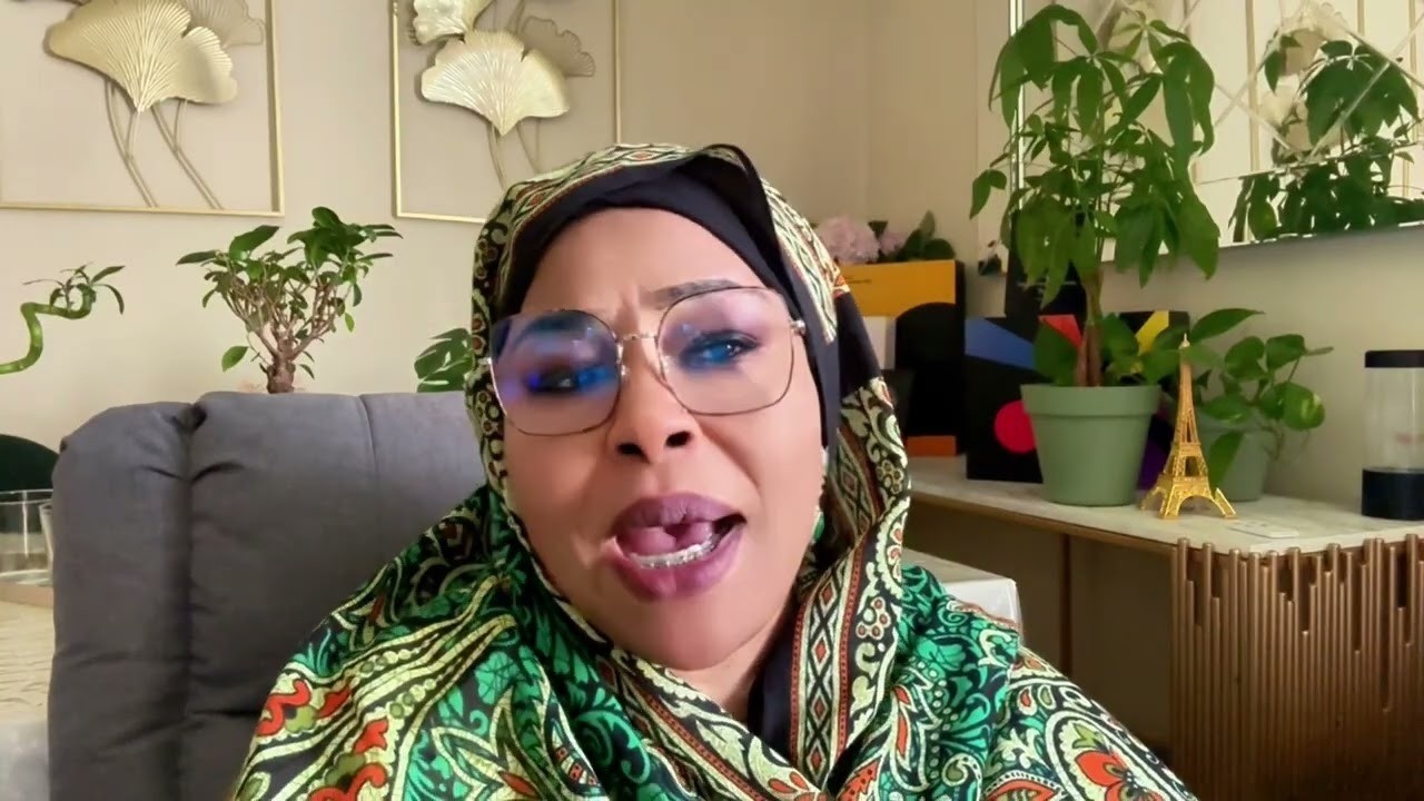 المنافق وقع فيها خبت خبت