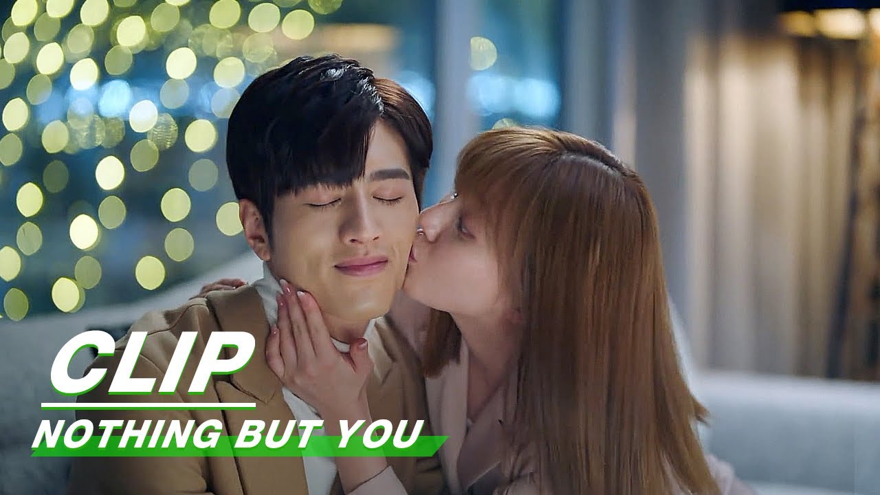 Double Kisses! | Nothing But You EP15 | 眼里余光都是你 | iQIYI