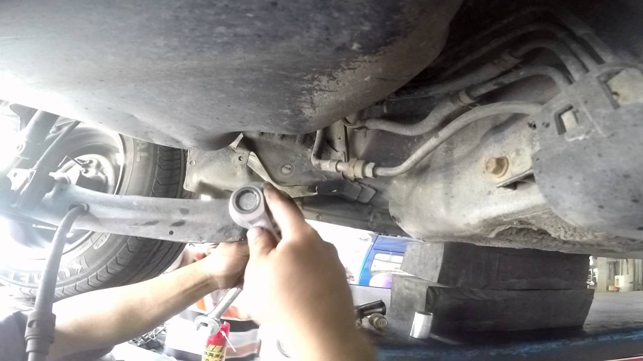 Rear Trailing Arm Bushing Replacement TOYOTA TERCEL 1.5L 1996~2002 5E-FE A242L
