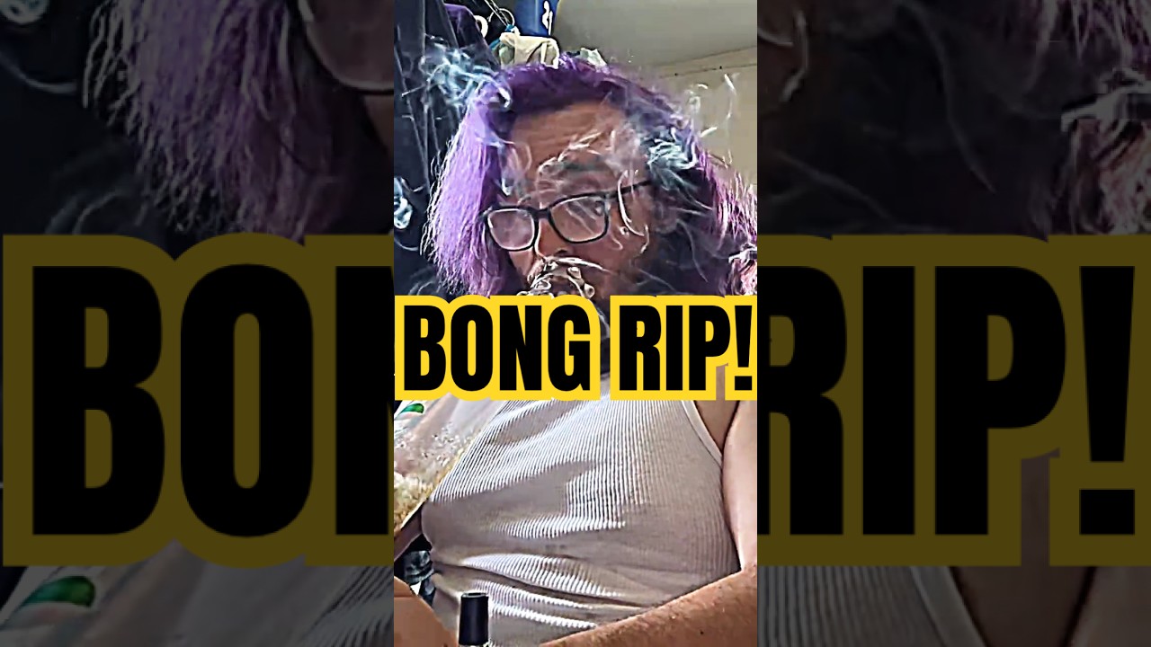 BONG RIP! #bongrip #420 #trending #smokingweed #smokingvideos