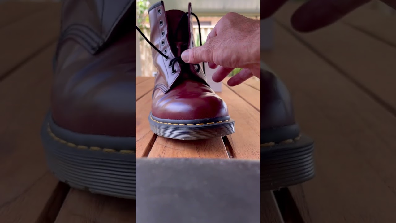Correct lacing of Dr Martin boots.