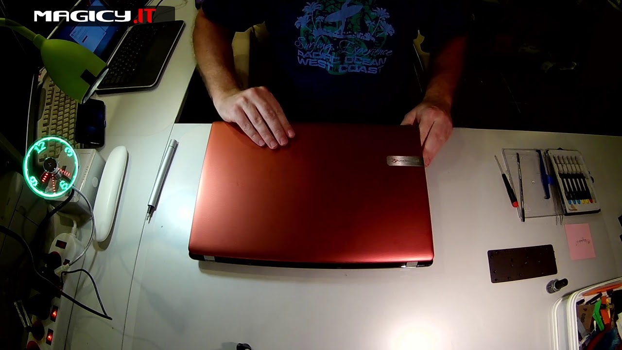 Packard Bell EasyNote LM87 MS2290 Disassembly