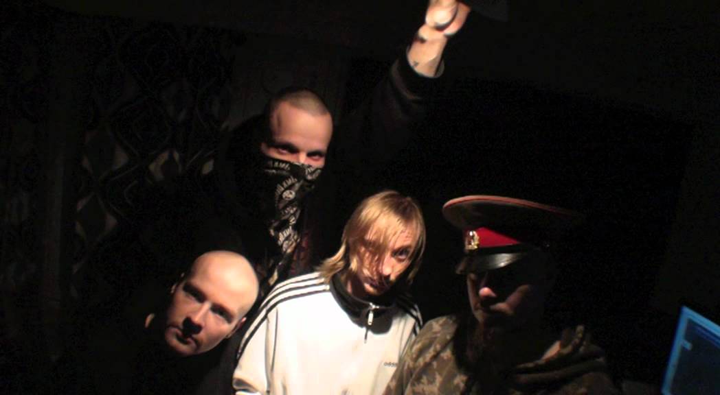Dima-1 H&auml;kin ovi auki