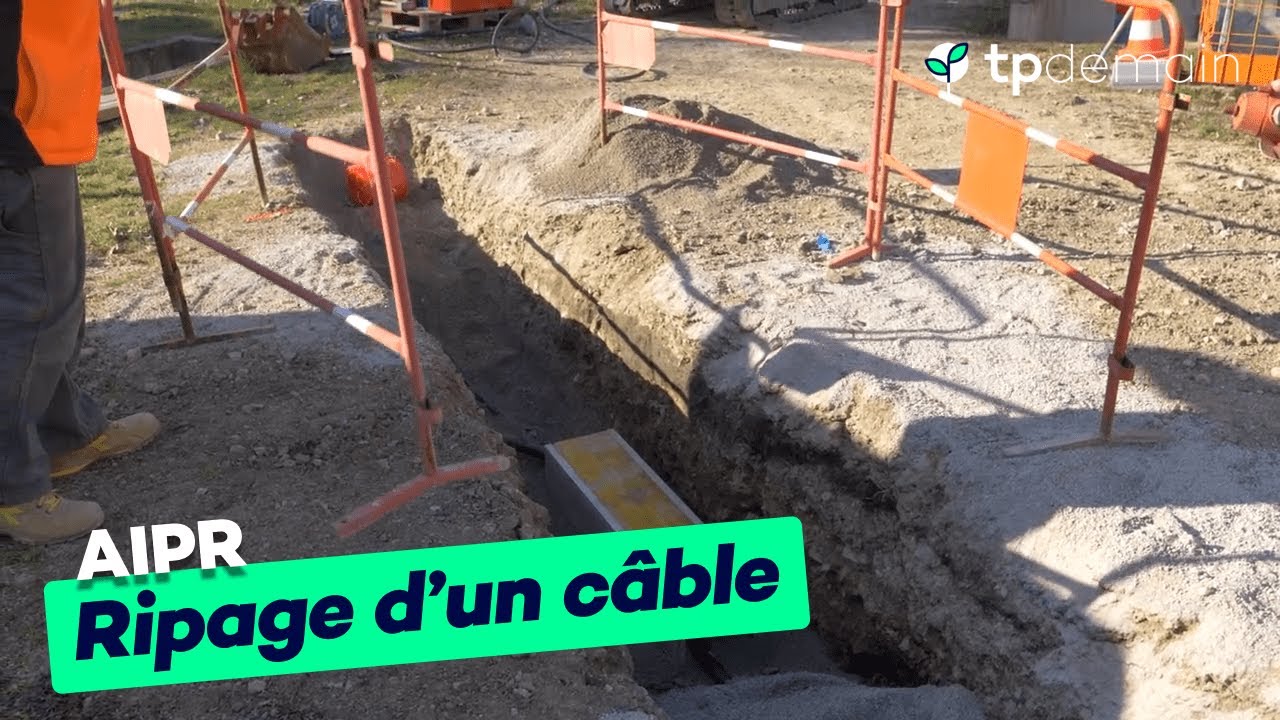 Nettoyage, ripage et protection d'un câble électrique