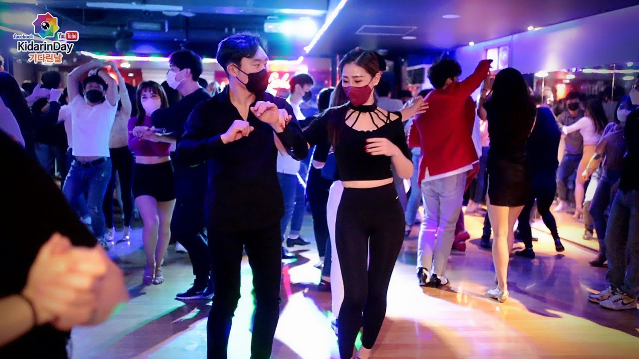 *소셜 스케치 #1 @ 살사홀릭10주년, 바바루 Salsa holic 10th anniv. party, Babaru bar, Daegu, Korea 2022-03-19 살사 바차타