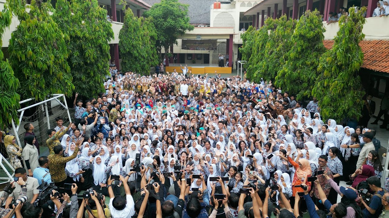 Makan Bergizi Gratis di SMK Negeri 3 Kota Tangerang