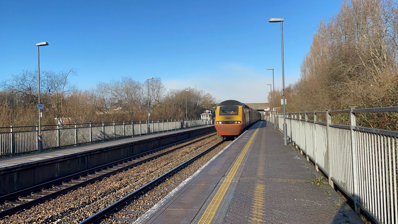 Trains at Baglan including Colas HSTs on the PLPR, 802018, 802014, 197119 Mistar Urdd (03/01/25)