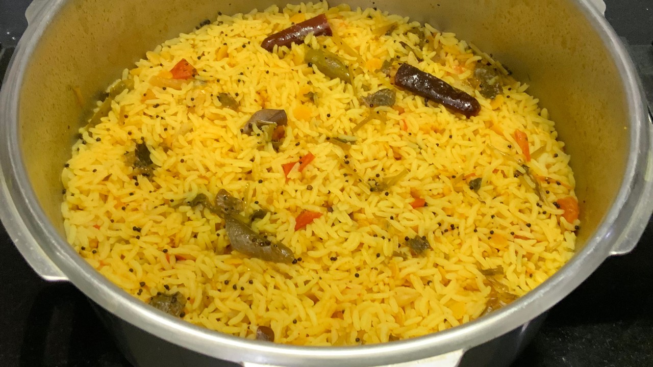 அரிசிபருப்புசாதம்,கத்திரிக்காய்உருளைகிழங்கு பொரியல்/Arisiparuppusadham/Brinjal potato fry