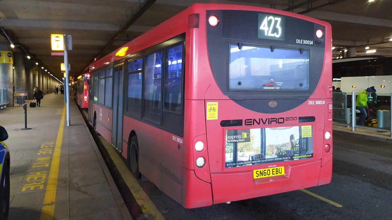 Journey on Route 423 to Heathrow T5 | London United SN60 EBU Enviro 200
