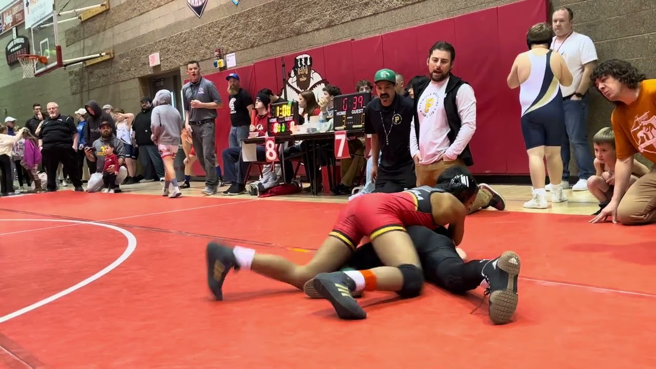 End of the Oregon Trail Tournament. Oregon City, OR. November 23, 2024. Match #1, 12U 90lbs.
