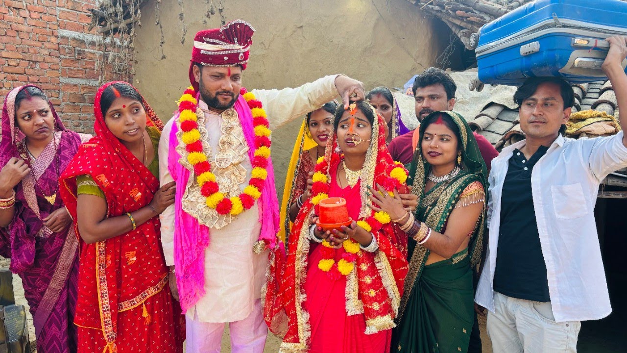 दौलत के लोभी परिवार, देखिये कैसे अपनी बेटी को दुआह से शादी करते हैं।|Gawar Bhauji Priti Singh Comedy