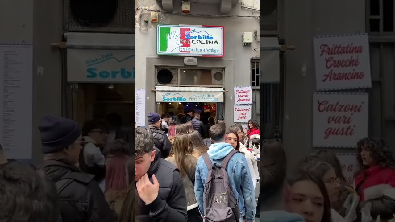 Gino Sorbillo Piccolina, Napoli, Italia. #pizza #pizzanapoletana #neapolitanpizza