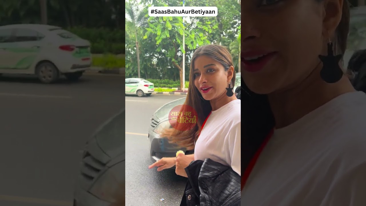Nyraa Banerjee and her boyfriend Nishant Malkani get spotted at the Mumbai airport | SBB