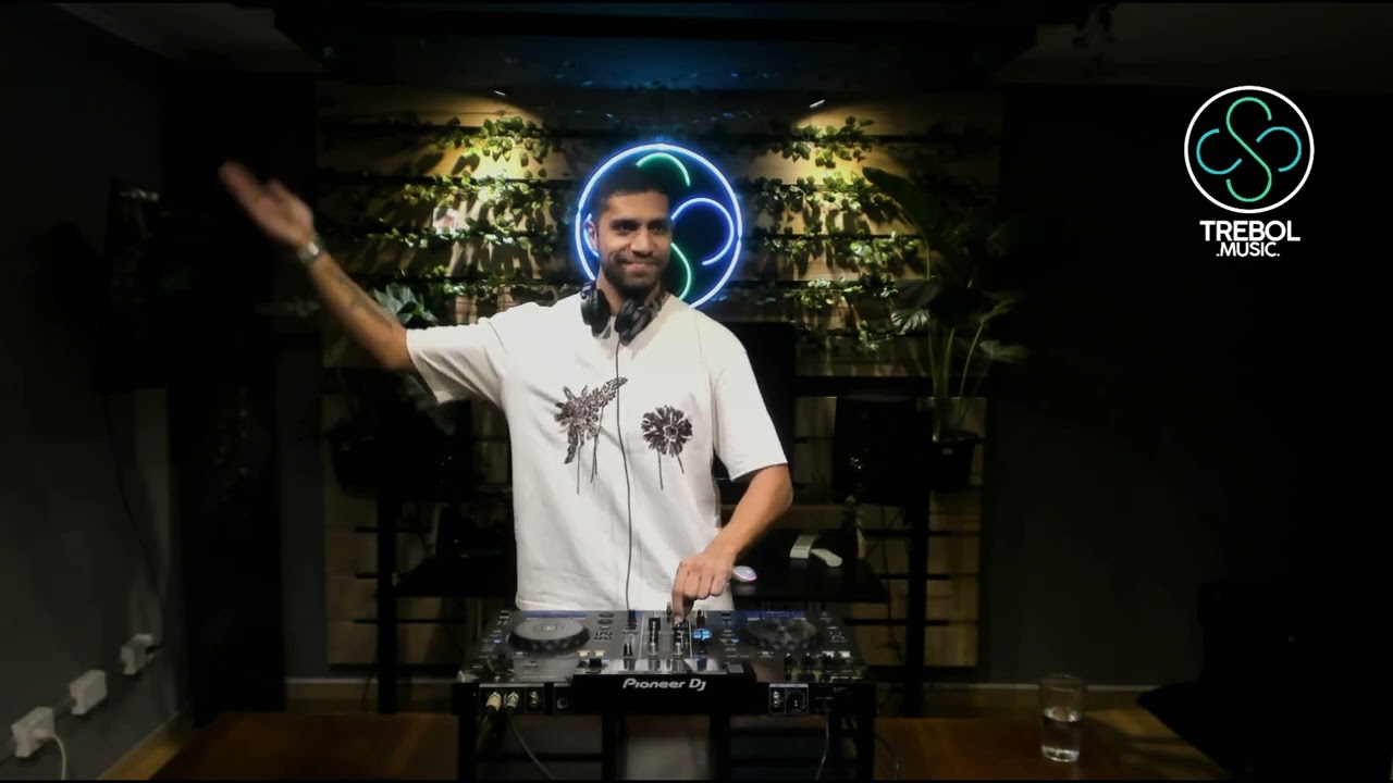 #002 @Ferreee3 @ Trébol Music Studio | Progressive House Set 2025