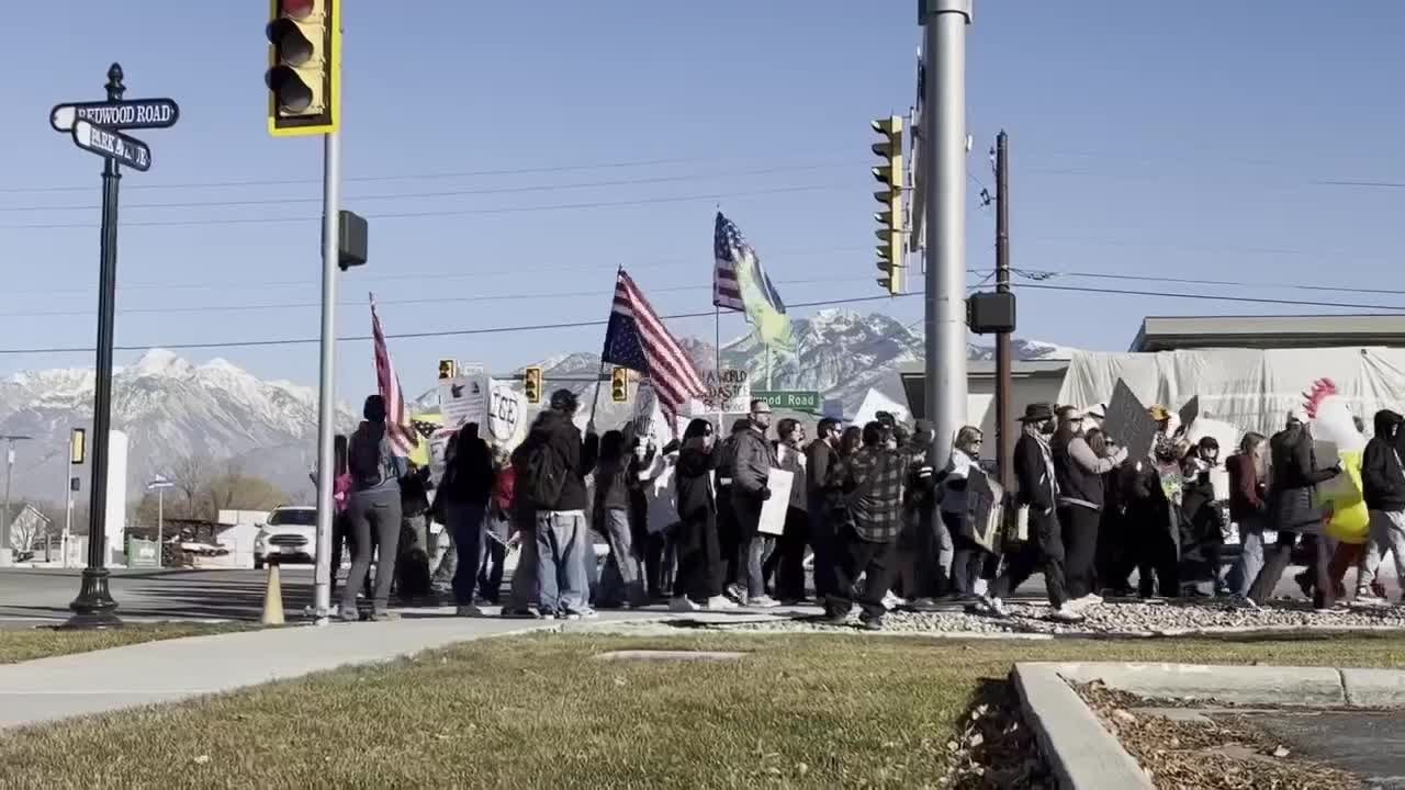 Riverton residents demand accountability at the local level during anti-ICE protest