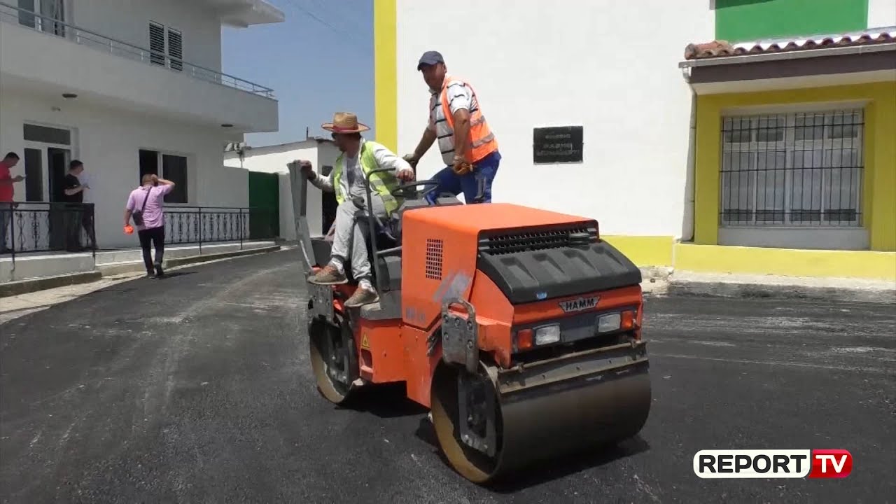 Nis asfaltimi i rrugës së fshatit Trevllazër.Leli: Paralelisht, edhe furnizimi me ujë pijshëm