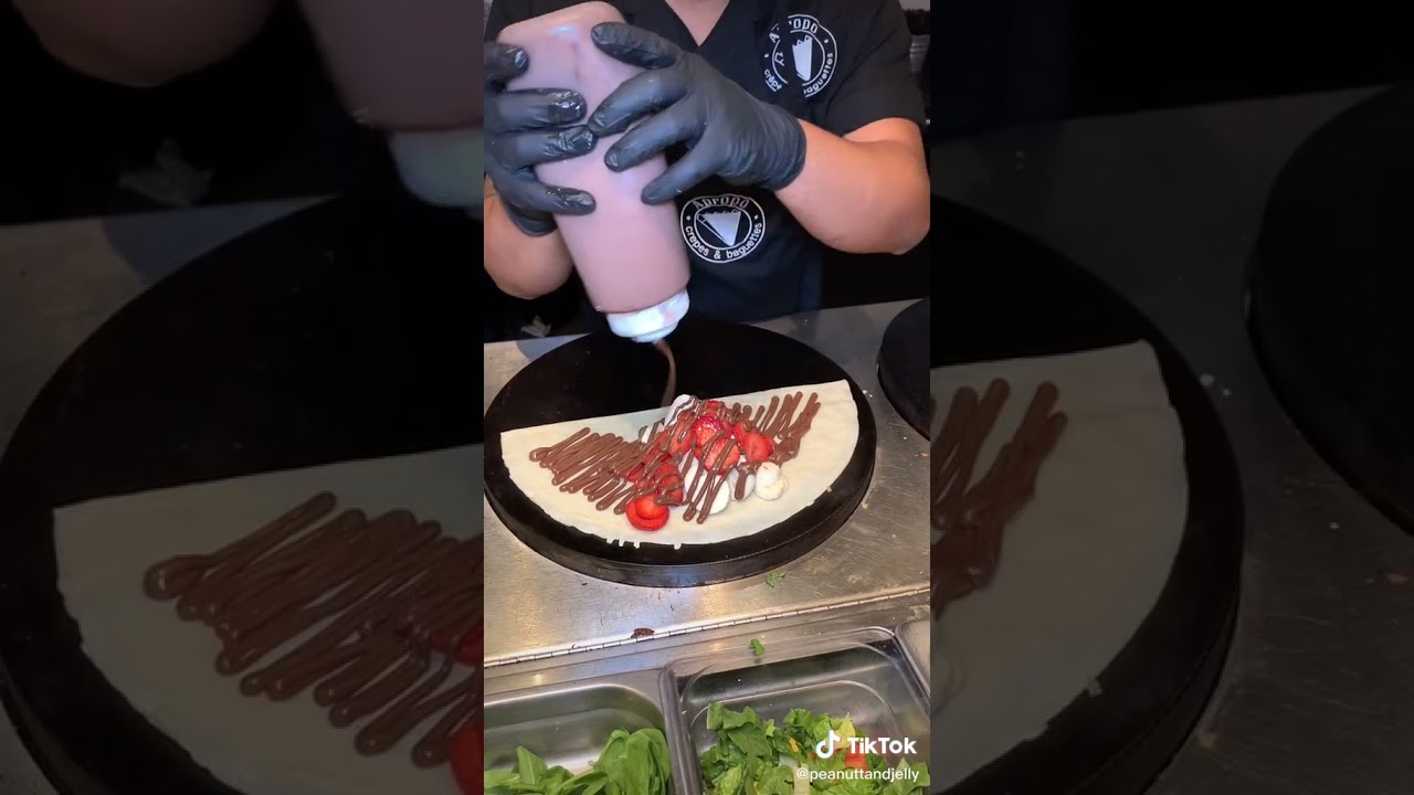 NUTELLA CREPE WITH ICE CREAM #dessert #snack #tiktokfood #foodie #nutella #crepe #crepeshop #icecrea