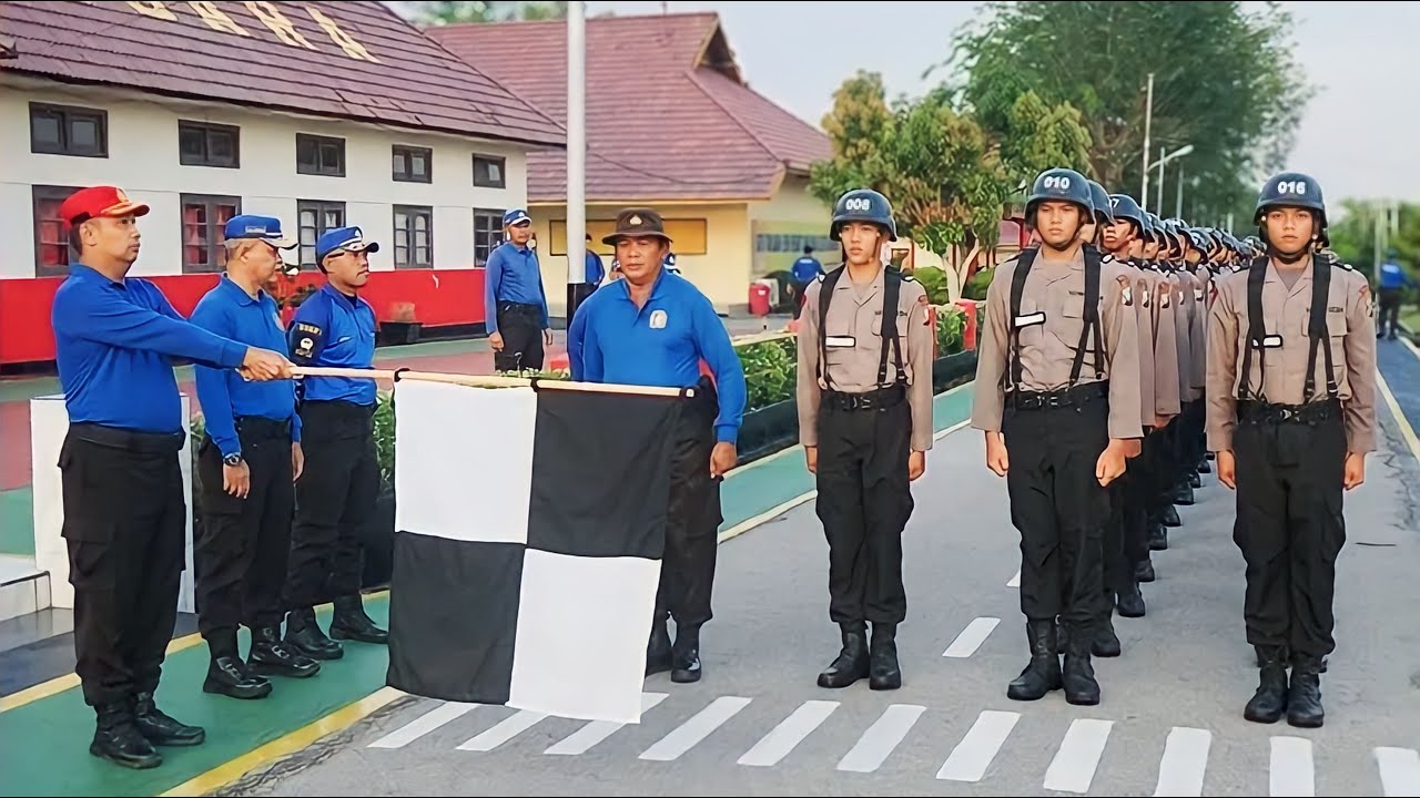 Hiking Tahap I Siswa Diktukba Polri Gel. I T.A. 2024 SPN Polda Kepri - Jarak Tempuh 10 KM.