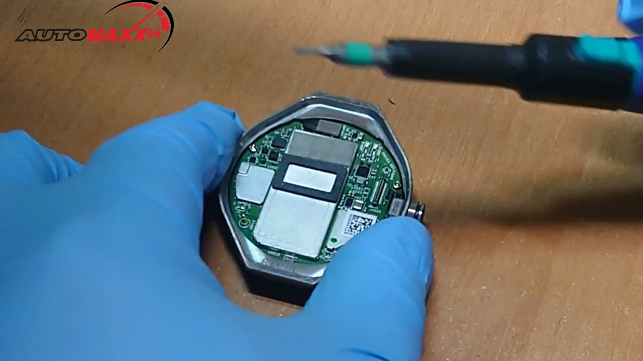 Tag Heuer Connected Modular 45 tutorial battery change,cambio batteria,Batteriewechsel.