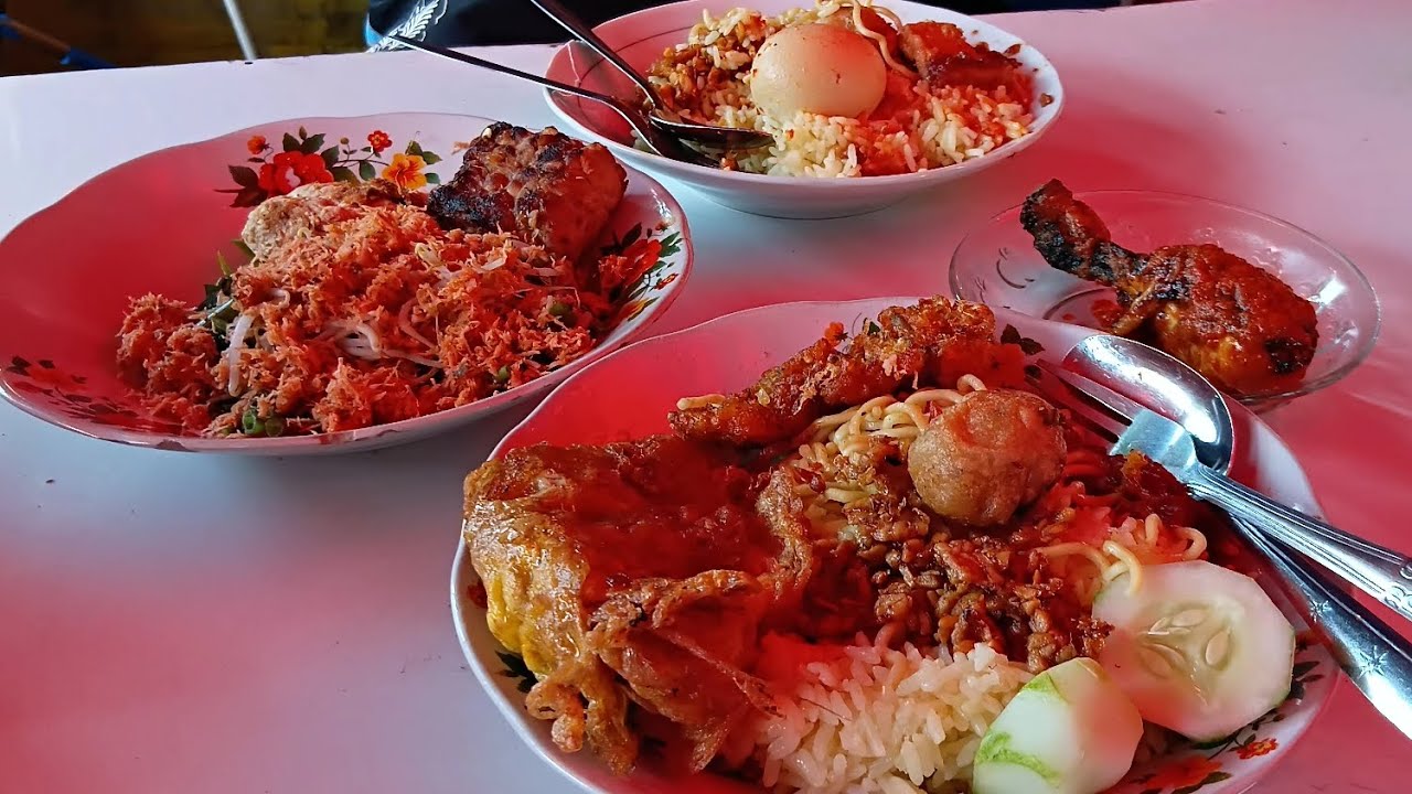 Nasi Kuning Jembatan Warung Pojok