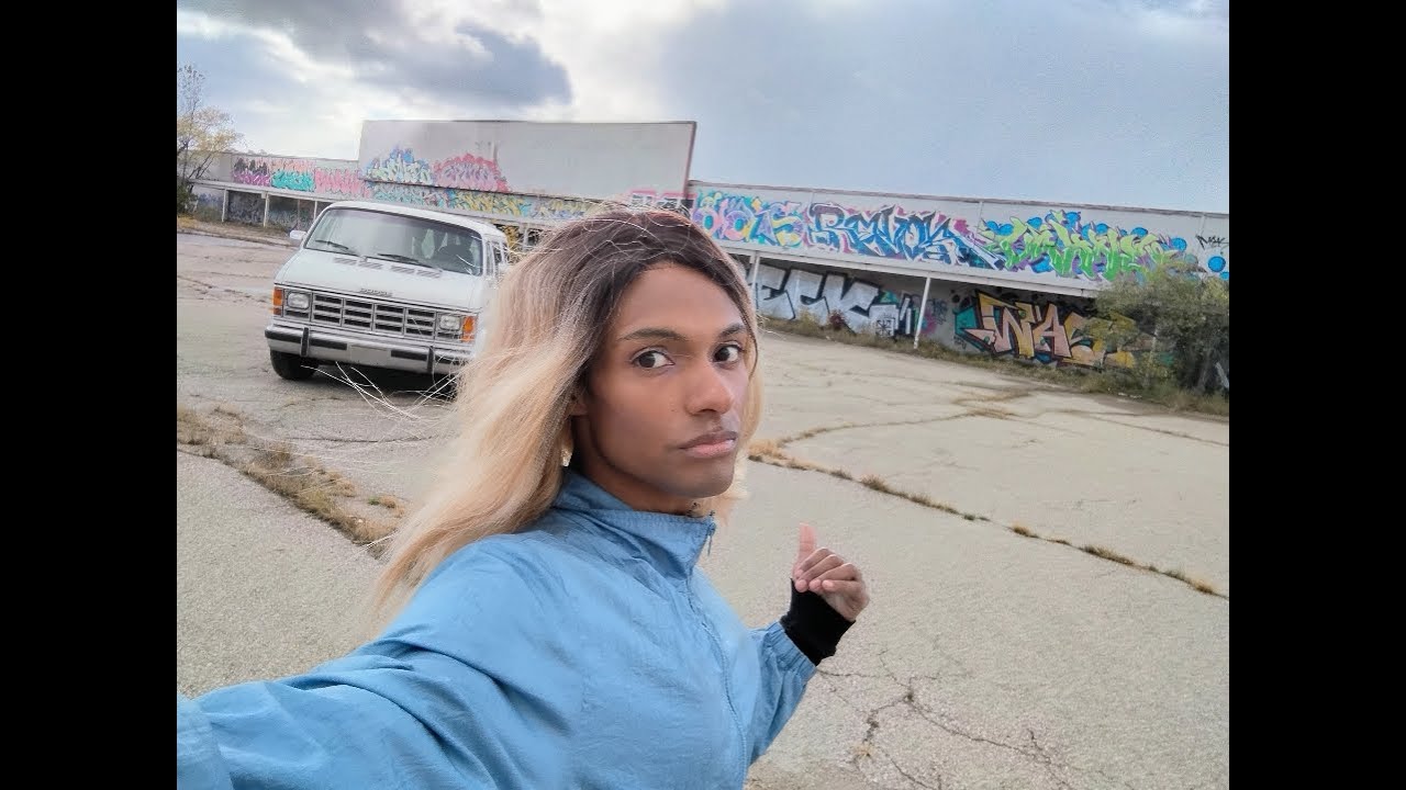 Abandoned Graffitied K-Mart / Noise! Heard! Inside!