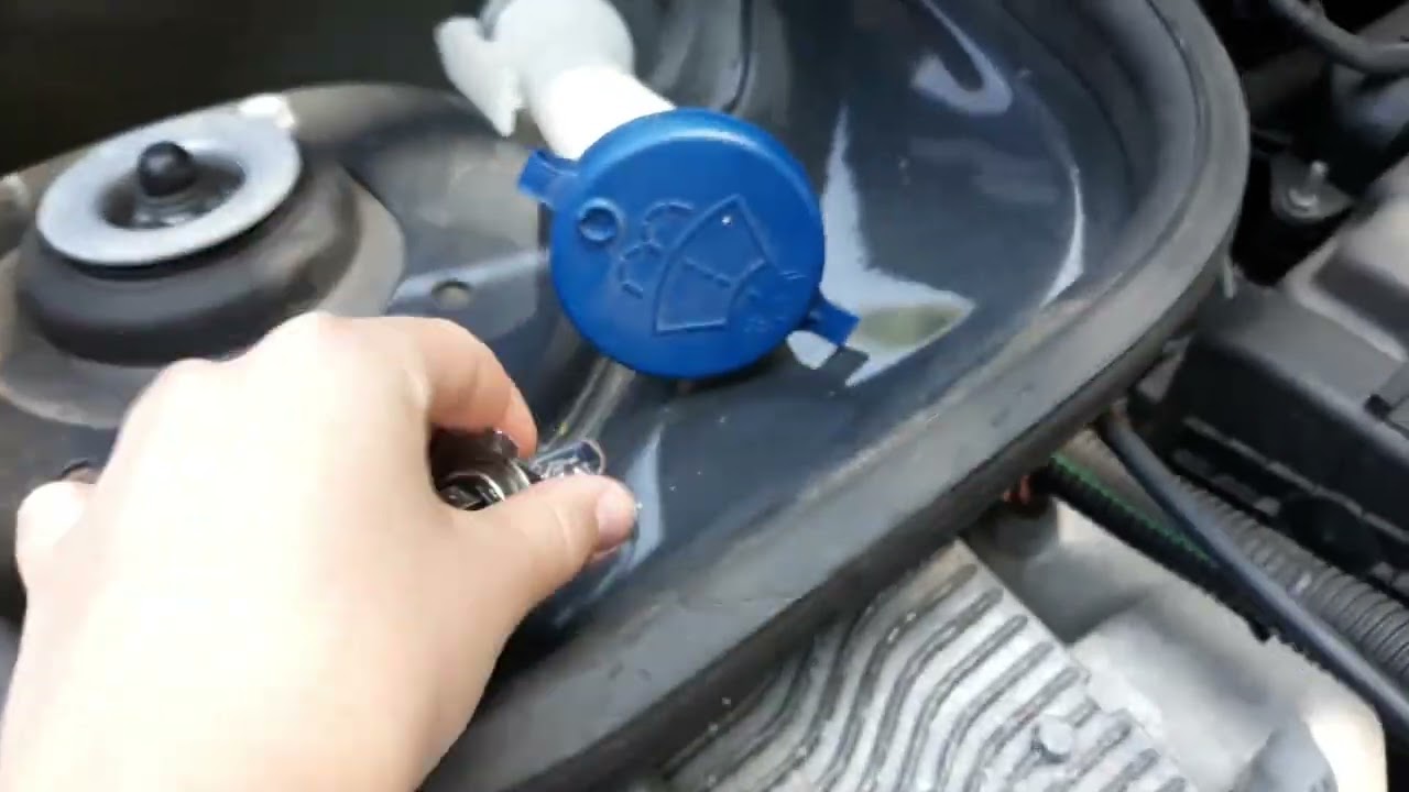 PEUGEOT 206+ bal első fényszóró izzó csere