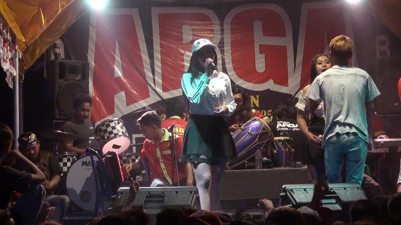 Dayuni_Lilis Anjani_Arga Entertainment live Tegalanak Kedungreja 15 Oktober 2018