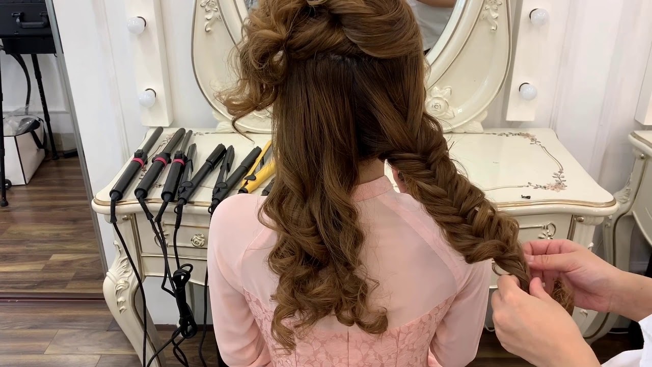 Hướng dẫn làm tóc - Kiểu tóc búi thấp đánh rối messy cài hoa - Mai Đỗ Makeup