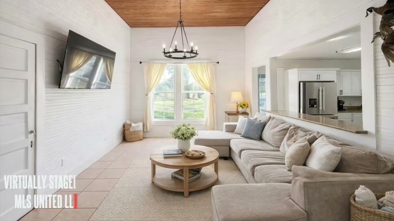 Timeless Farmhouse Charm on 2.21 Peaceful Acres - Summit, MS