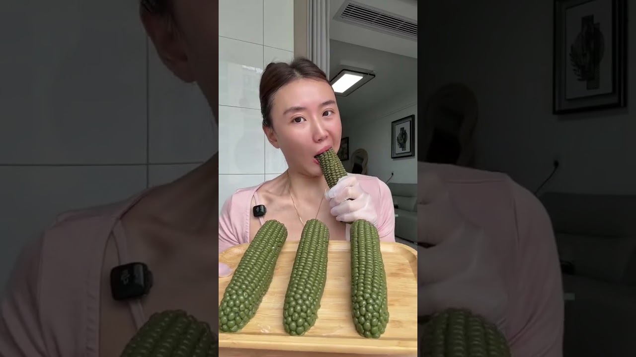 ASMR eating #asmr eating #asmr ear eating #eating asmr #ear eating asmr