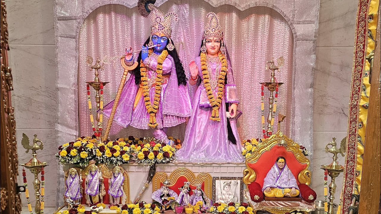 Jagadguruttam Shri Kripalu ji Maharaj Aarti | Shree Radha Govind Dham | Dewas |