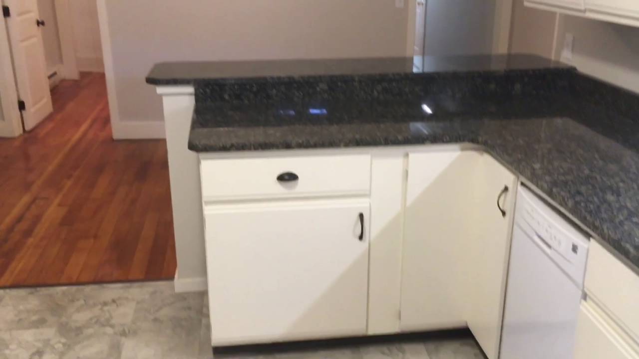 2 bedroom apartment located at 277 #2R Pleasant St.
