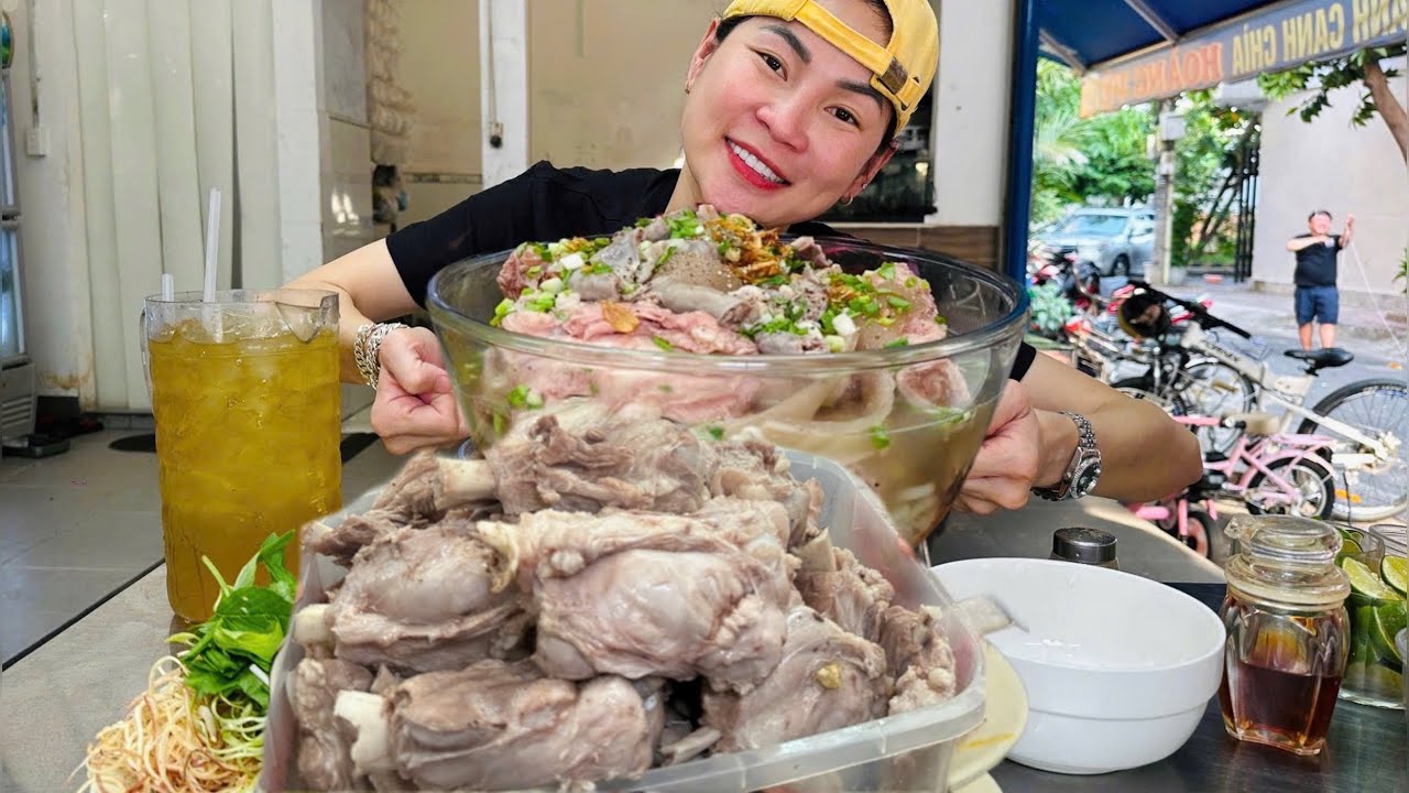 THAU BANH CANH CHÌA 5 KG & TÂM SỰ CỦA CHỦ QUÁN XOAY QUANH CÂU CHUYỆN THỊT BỊ NGHI KHÔNG CHẤT LƯỢNG
