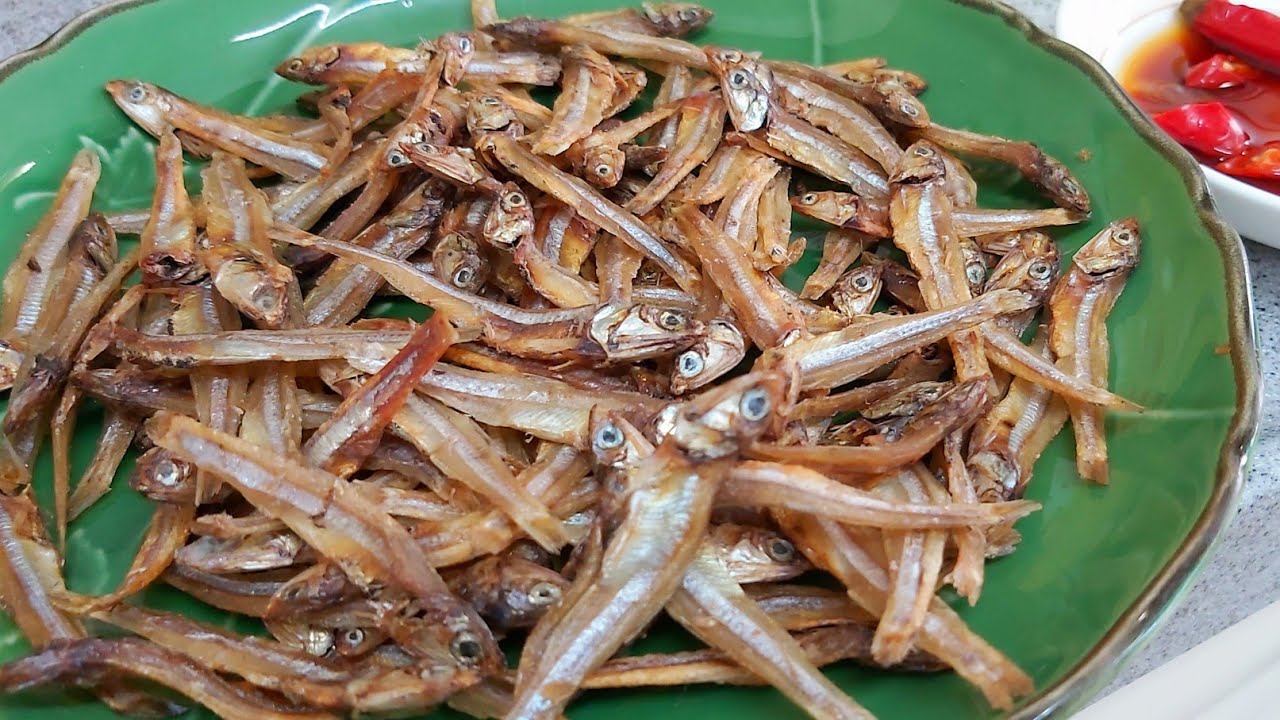 How to Cook Small Dried Anchovy Fish Perfectly  | Dilis